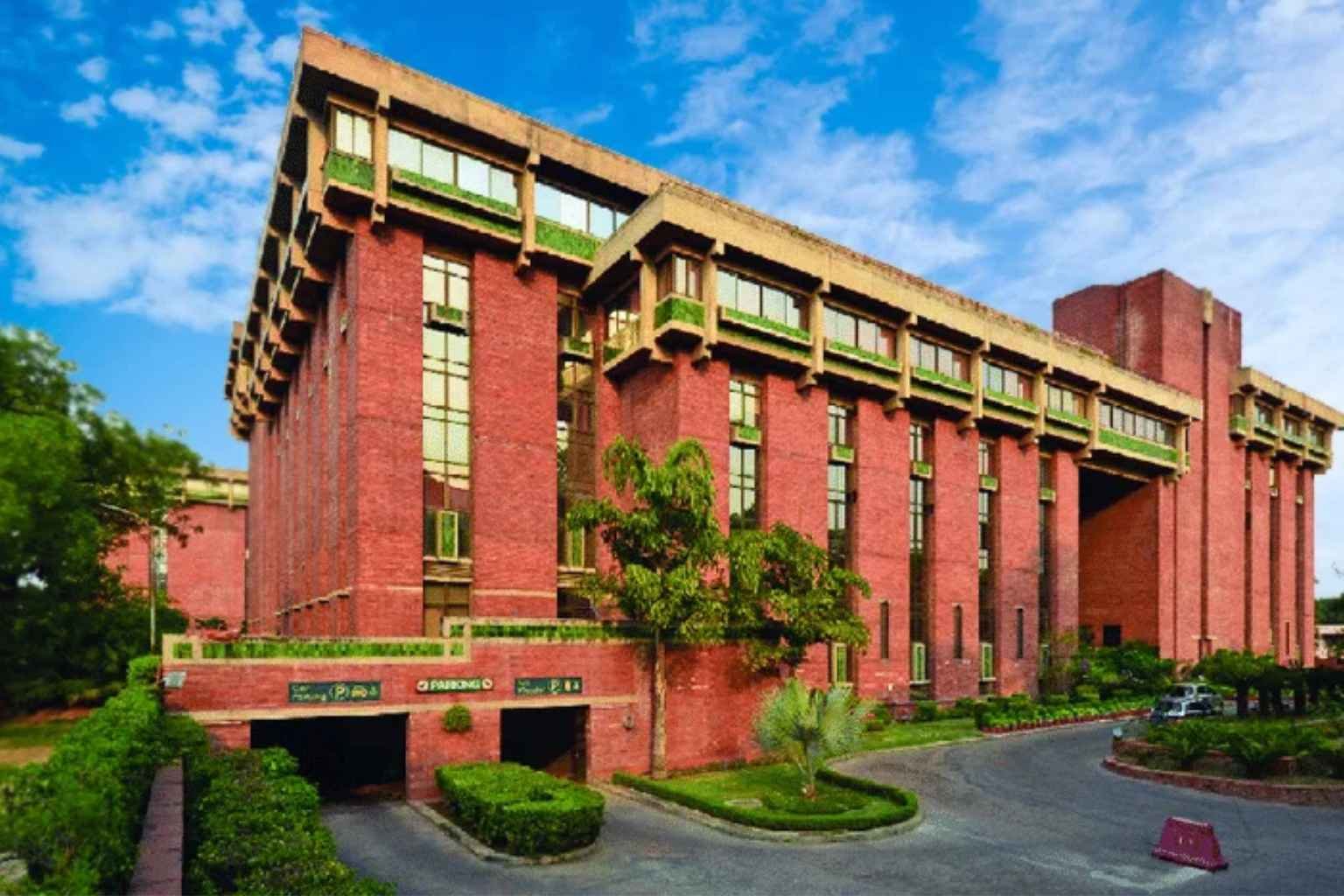 india habitat centre gate no 1