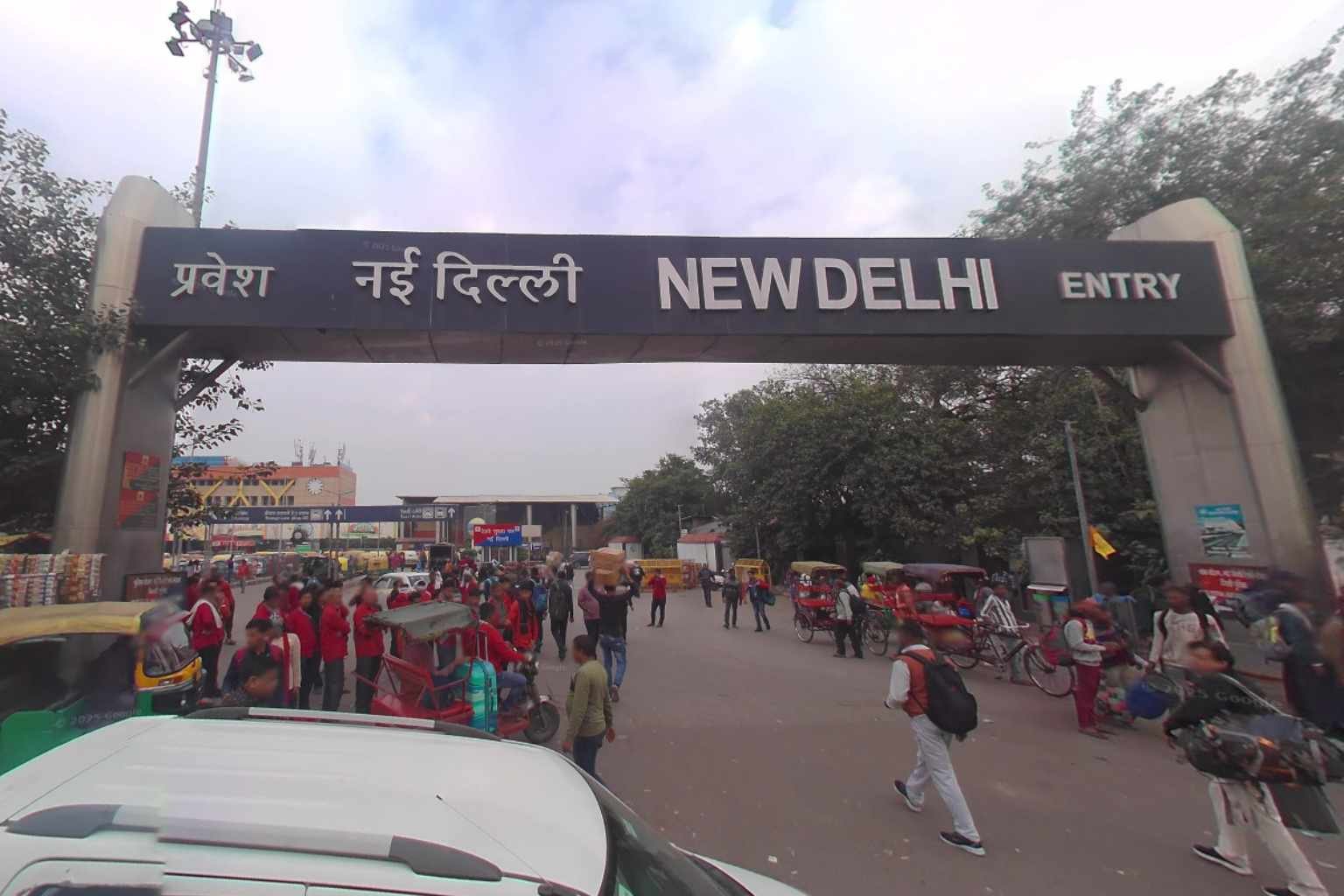 new delhi railway station gate no 1